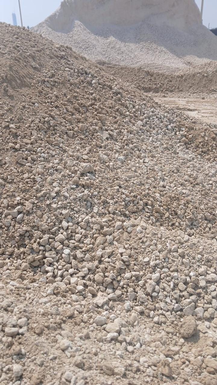 Crushed gypsum