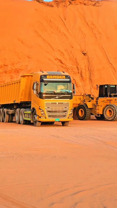 Our tipper fleet loading at the quarry